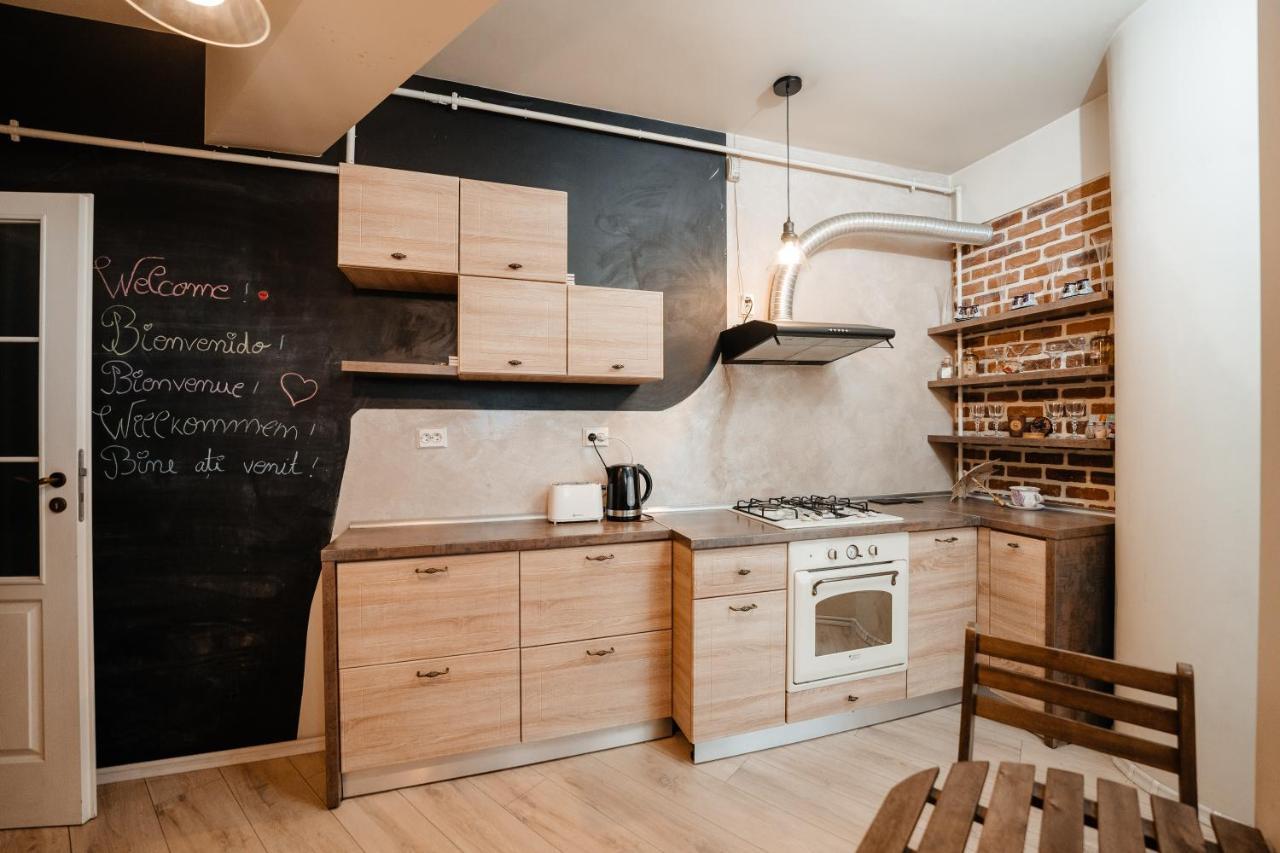 Апартаменты Bright And Cozy Design Apt With Office Клуж-Напока Экстерьер фото