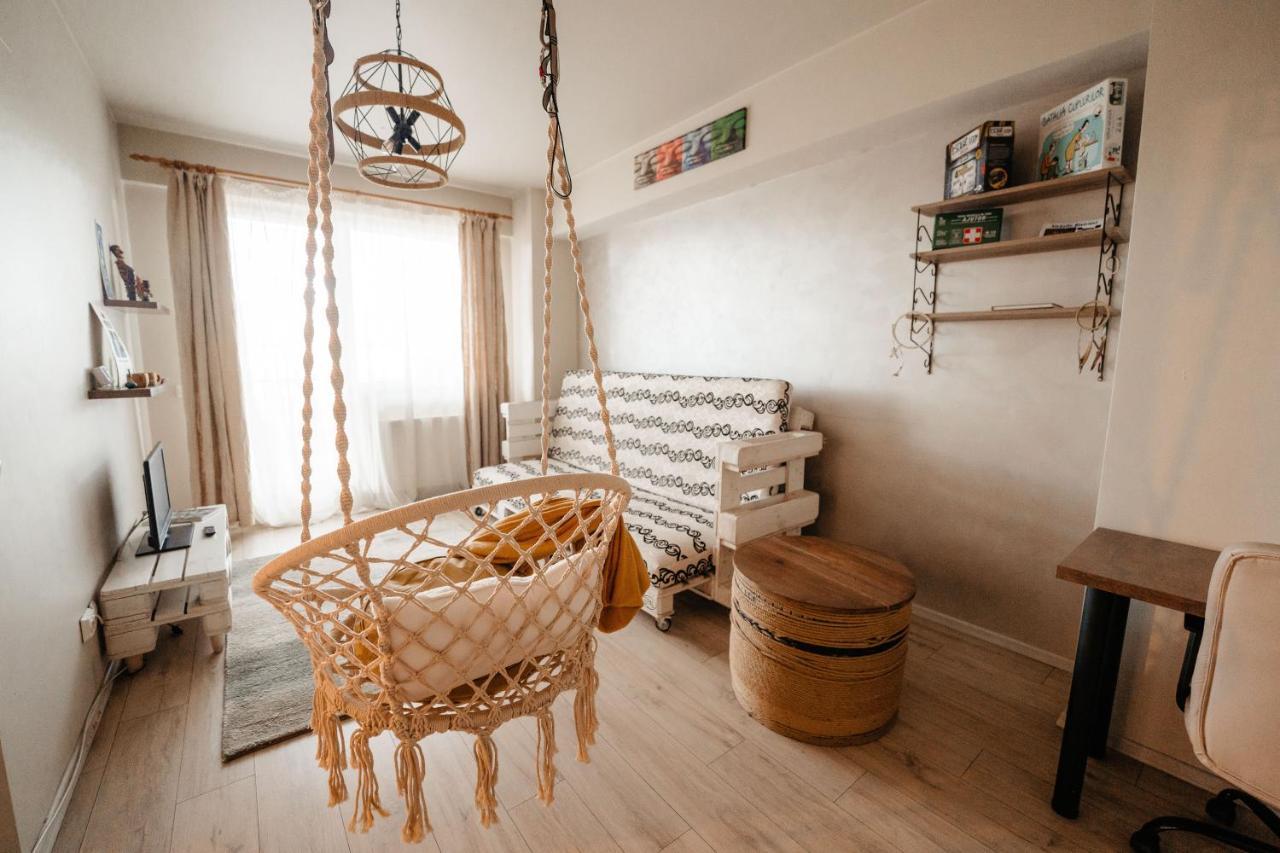 Апартаменты Bright And Cozy Design Apt With Office Клуж-Напока Экстерьер фото