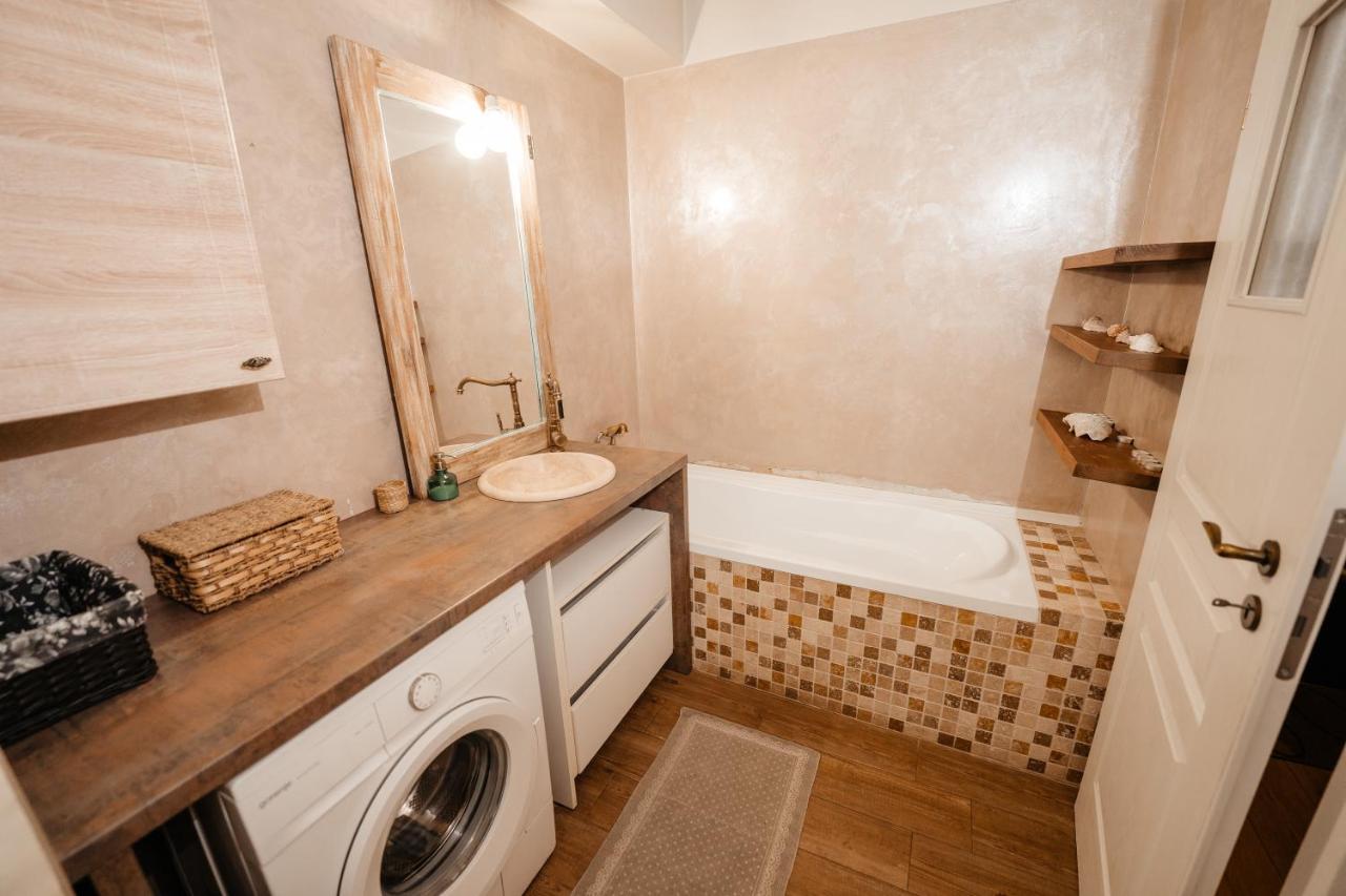 Апартаменты Bright And Cozy Design Apt With Office Клуж-Напока Экстерьер фото